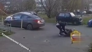 Мужчина узнал об измене жены, после чего дождался любовника жены  и зарезал ножом ?