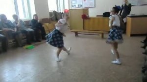 Танец "Мамина помощница"07.03.2012