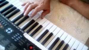 Ласковый май Бездомный пёс.На синтезаторе разбор.