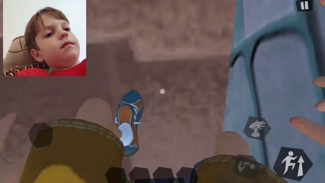 Саша продолжает искать ключи в игре Привет Сосед и снимает 2 часть, несмотря на то, что заболел смотреть онлайн