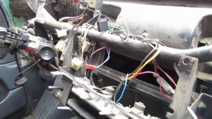 Снимаю торпедо ВАЗ 2120