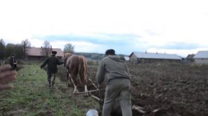 Счастливые крестьяне Германа Стерлигова