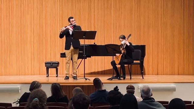 J.S. Bach: Sonata in C major for flute and harpsichord, BWV 1033. III Adagio смотреть онлайн