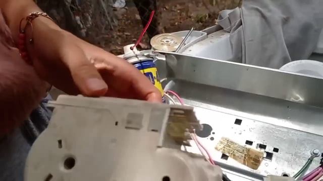 Lavadora Whirlpool americana no lava ni exprime y hace corto смотреть онлайн