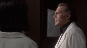 200 лет назад человечество исчезло, но робот создал мужчину и женщину, чтобы снова размножаться