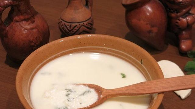 Гадазелили (грузинский сырный суп)