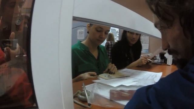 Миграционная служба Харькова отказывается делать загранпаспорта за 170 грн. смотреть онлайн