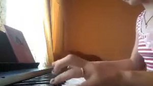 ~Учу играть ~ "В землянке"на фортепиано (⊙_☉)