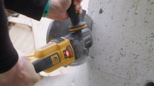 DeWALT DCG460 AKUMULATOROWA SZLIFIERKA KĄTOWA 230 MM