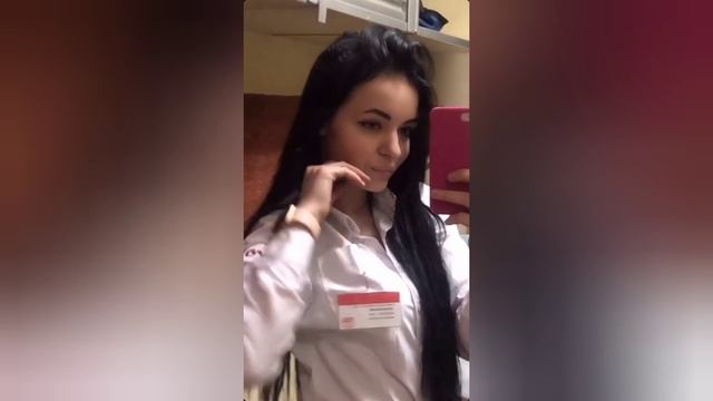 Красотка в чулках отжигает. Бразильские танцы. Секс#