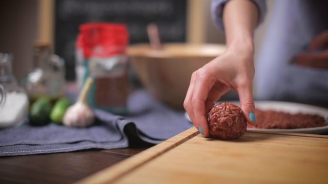 Правильное питание/ПП обед/ПП ужин/Ёжики на пару с соусом дзадзики (Рецепты от Easy Cook) смотреть онлайн