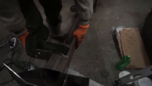 Как сделать силовой бампер на Pajero своими руками. Дешево. смотреть онлайн