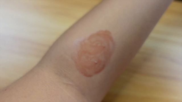 SKIN CARE REVIEW: The Ordinary AHA BHA Peeling Solution ? смотреть онлайн