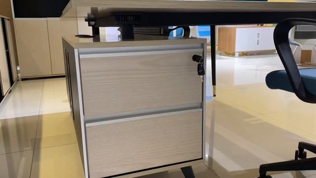 Офисный стол для персонала - LVBAN 215 смотреть онлайн