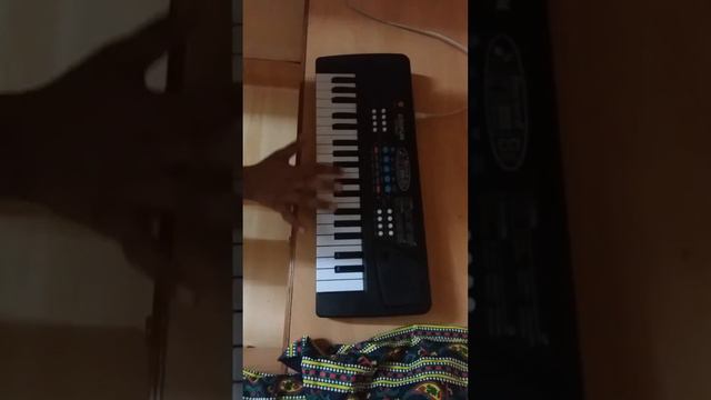 How to play piano on happy birthday song