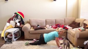 Jenna Marbles -Тренировка в домашних условиях