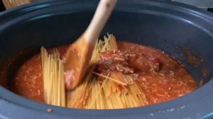 THE BEST CROCKPOT SPAGHETTI |SLOW COOKER