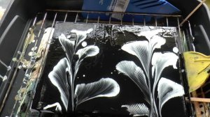 Заливка Акрилом, Рисуем цветы Веревочкой и Цепью. Painting the flowers with chain and string