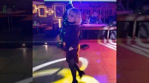 Танцуем на дискотеке свободно!