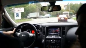 Infiniti FX50 Test-Drive