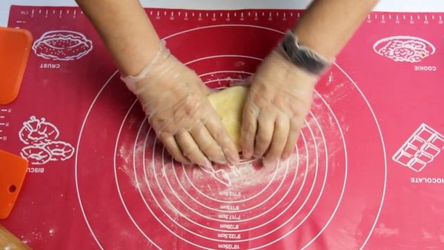 Рогалики к чаю. Рецепт из рубленого слоеного теста.