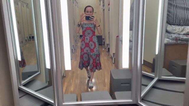 TJMaxx. Примерка платьев. 👗 смотреть онлайн