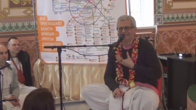 Кришна катха с участием Е М Ангира Муни прабху в Измайловском кремле 14 02 2016 г смотреть онлайн