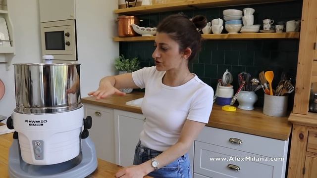 КАК СДЕЛАТЬ ШОКОЛАД ДОМА смотреть онлайн