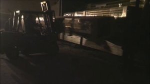 Выгрузка сендвич панелей