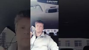 Кавер версия от Евгения Полиенко. 
5 минут от дома твоего.