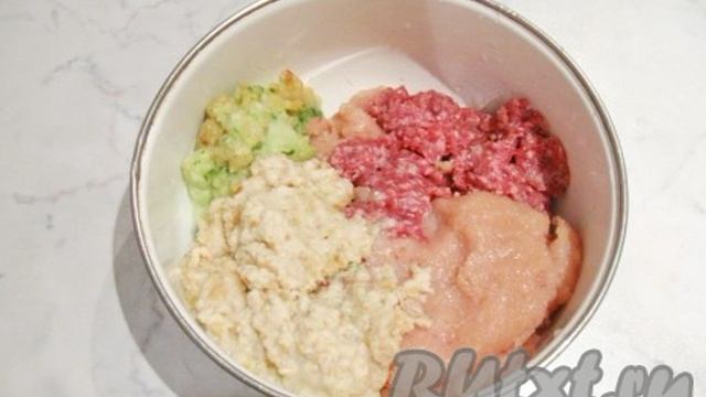 Котлеты из куриного и говяжьего фарша