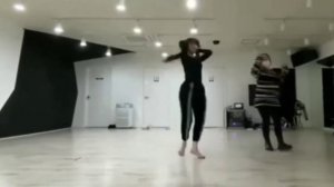 YUJU - GFRIEND Dance Break + Intro " Dance Practice " New Year Eve's Live