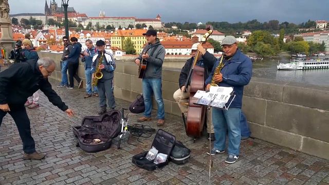 Карлов мост осенью смотреть онлайн