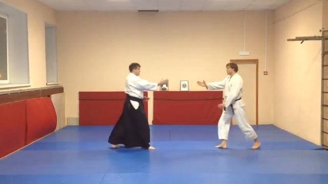 Ushiro Waza Ryote Mochi Kotegaeshi 1. Yoshinkan Aikido смотреть онлайн