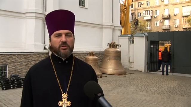 Сюжет:новые Колокола для Успенского собора смотреть онлайн