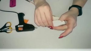 Бутоны роз с конфетой внутри. Цветы с конфетами. Роза из гофрированной бумаги.DIY