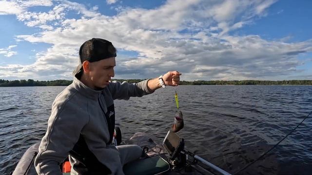 Рыбалка на Селигере!Семейная рыбалка и отдых на озере смотреть онлайн