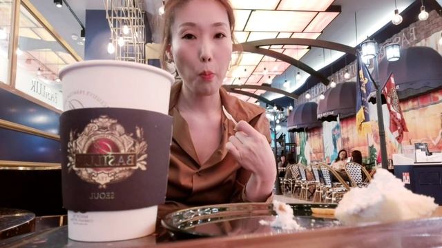 JYP Soul Cup, Cafe Hopping & Shopping at Korean Tallest Tower, Lotte World Mall смотреть онлайн