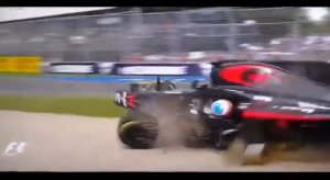 Жесткая авария Фернандо Алонсо на Гран При Формулы-1 в Австралии
