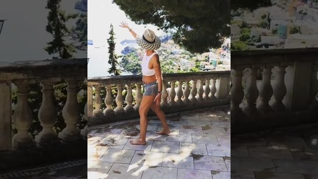 64- летняя Ирина Хакамада станцевала в прозрачной майке и мини шортах на Лазурном берегу смотреть онлайн