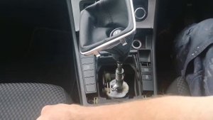 2014 VW Passat B7 parking brake switch replacement. Easy!