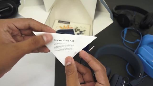 Urbanears Plattan Headphones Unboxing (And the Headphones I Use) смотреть онлайн