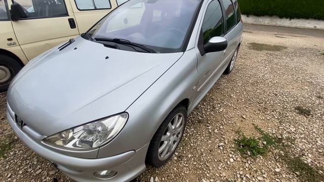 Jachète une Peugeot 206 SW QUIKSILVER a 500 euros !