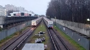 Поезда "Русич" на подъезде к станции метро Измайловская в Москве (12.11.2023)