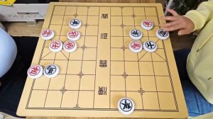 赢了给我100，这不是白送吗？谁给你的勇气！【象棋八妹】