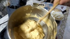 Самый быстрый и простой крем, для прослойки торта! Один крем и два разных вкуса.