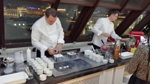 Азотная станция с мороженым на корпоратив