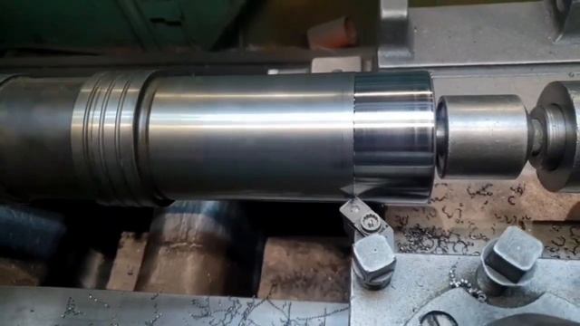 Восстановление вала гидромолота методом газопорошковой наплавки