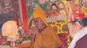 His Holiness MINDROLLING TRICHEN RINPOCHE.   2/2 "ENLIGHTENMENT MIND Prayer"