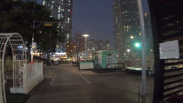 〖4K〗Songdo Central Park at Night before level 2.5 distancing [2021 겨울 라이트 특집] 송도 센트럴파크 야경 (2.5단계 이전